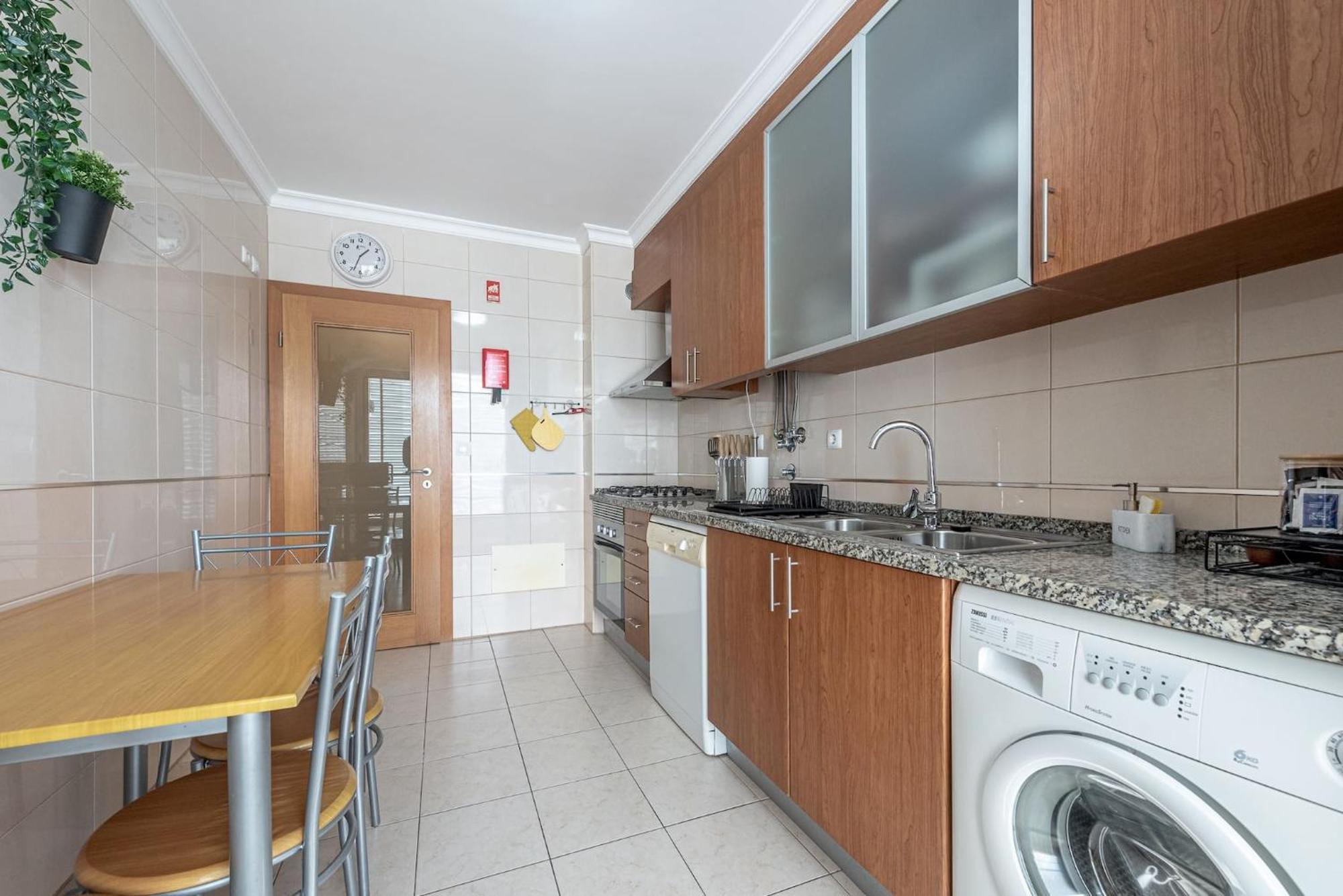 Sunnyside Suite-portimao Apartment